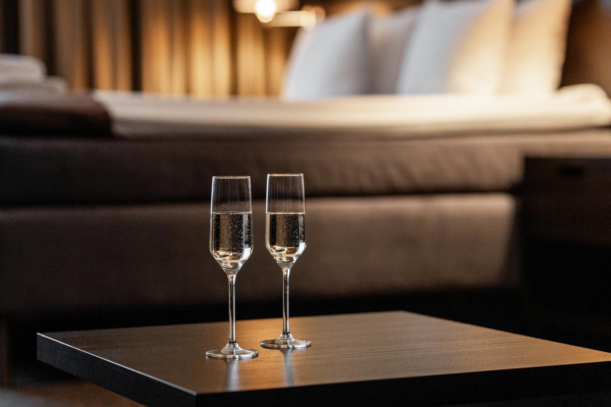 Adoryal Hotell Таллин Экстерьер фото
