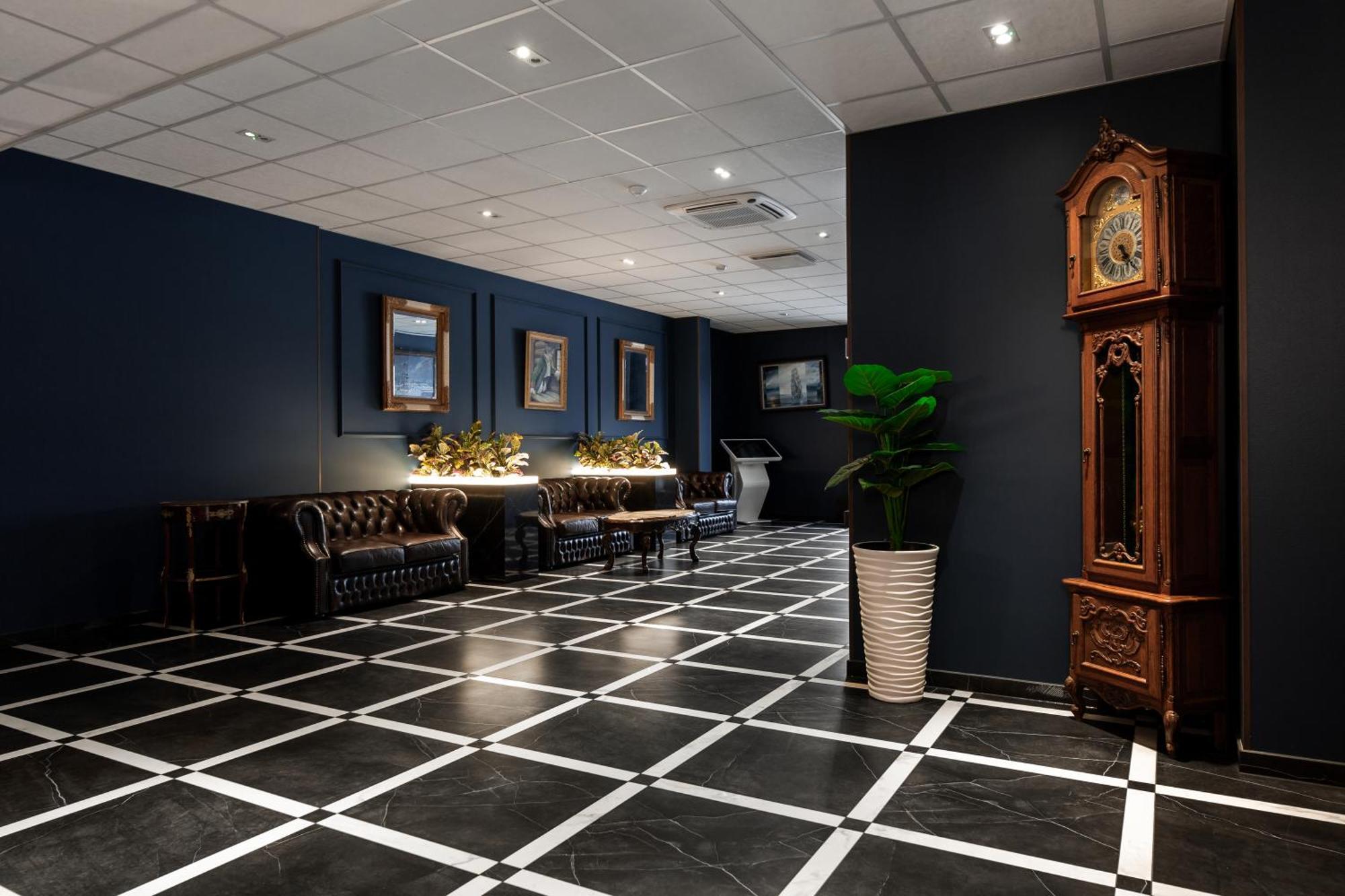 Adoryal Hotell Таллин Экстерьер фото